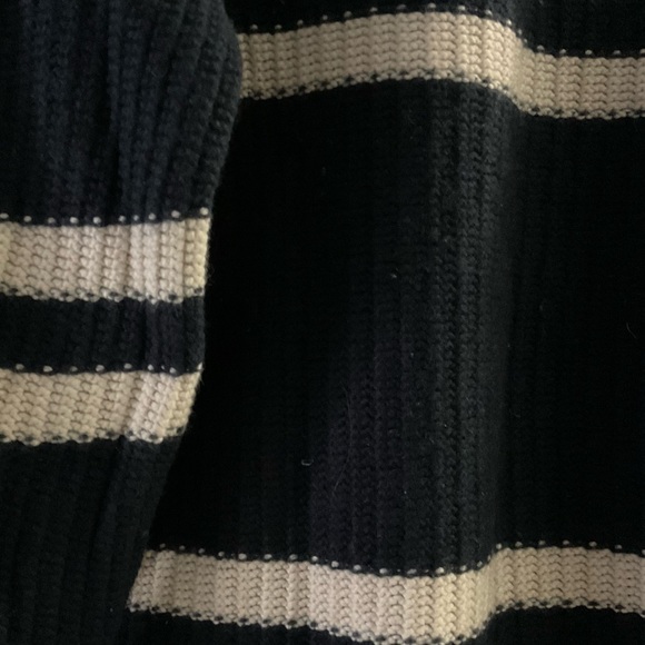 &DAUGHTER Sweater - 100% Lambswool, made in the UK. - Picture 4 of 7